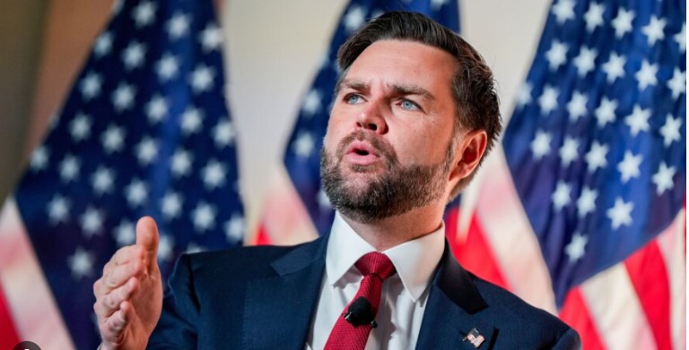 🇺🇸 Trump Says JD Vance Won’t Attend Iran Talks in Pakistan Over “Security Concerns” Trump Says JD Vance Won’t Attend Iran Talks in Pakistan Over